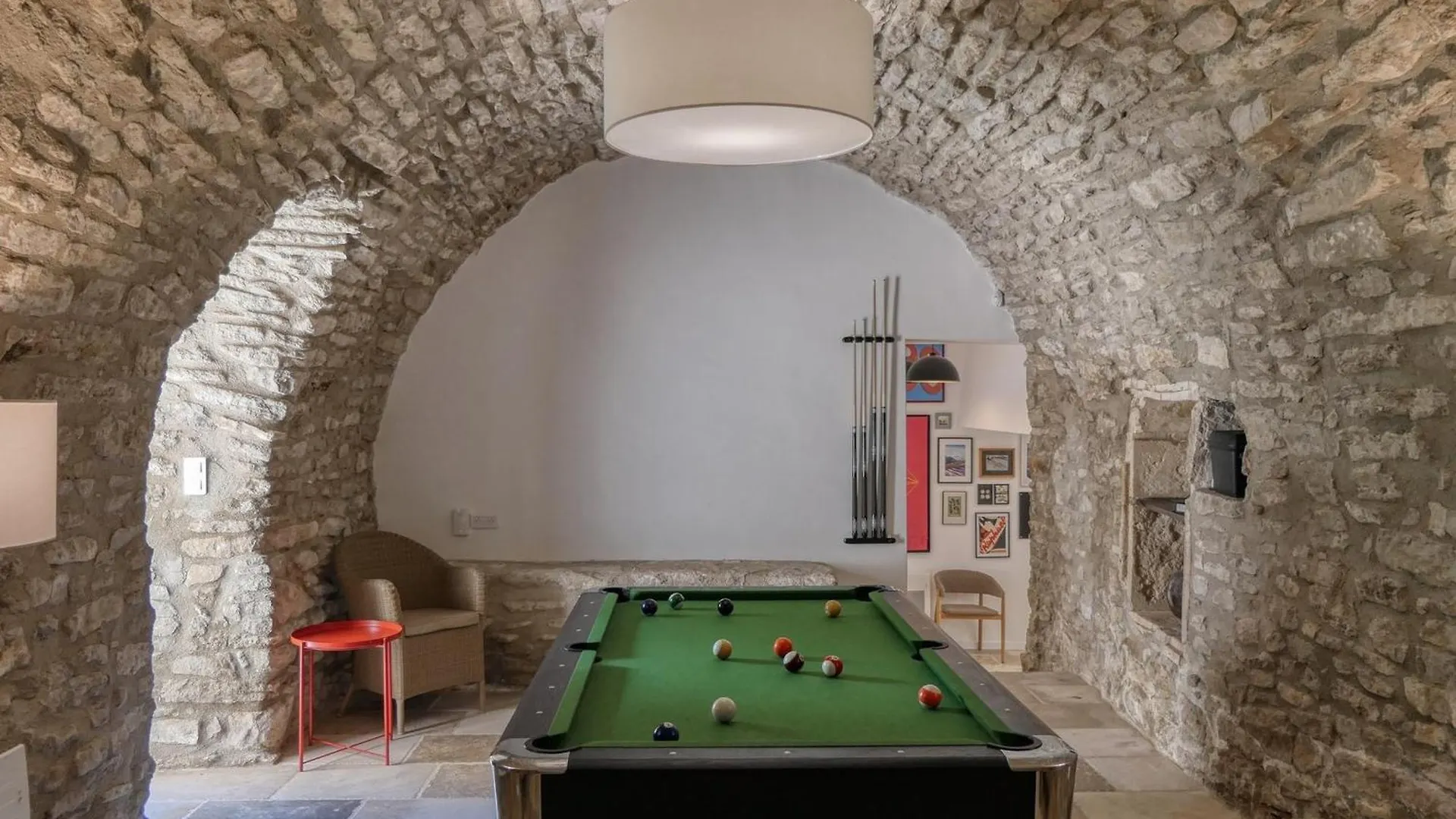 Holiday home Gite Authentique Avec Piscine Privee, Climatisation, Wi-Fi Et Animaux Permis A Menerbes - Fr-1-708-84
