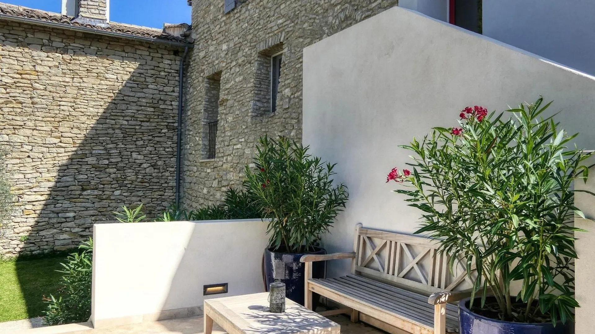 Holiday home Gite Authentique Avec Piscine Privee, Climatisation, Wi-Fi Et Animaux Permis A Menerbes - Fr-1-708-84