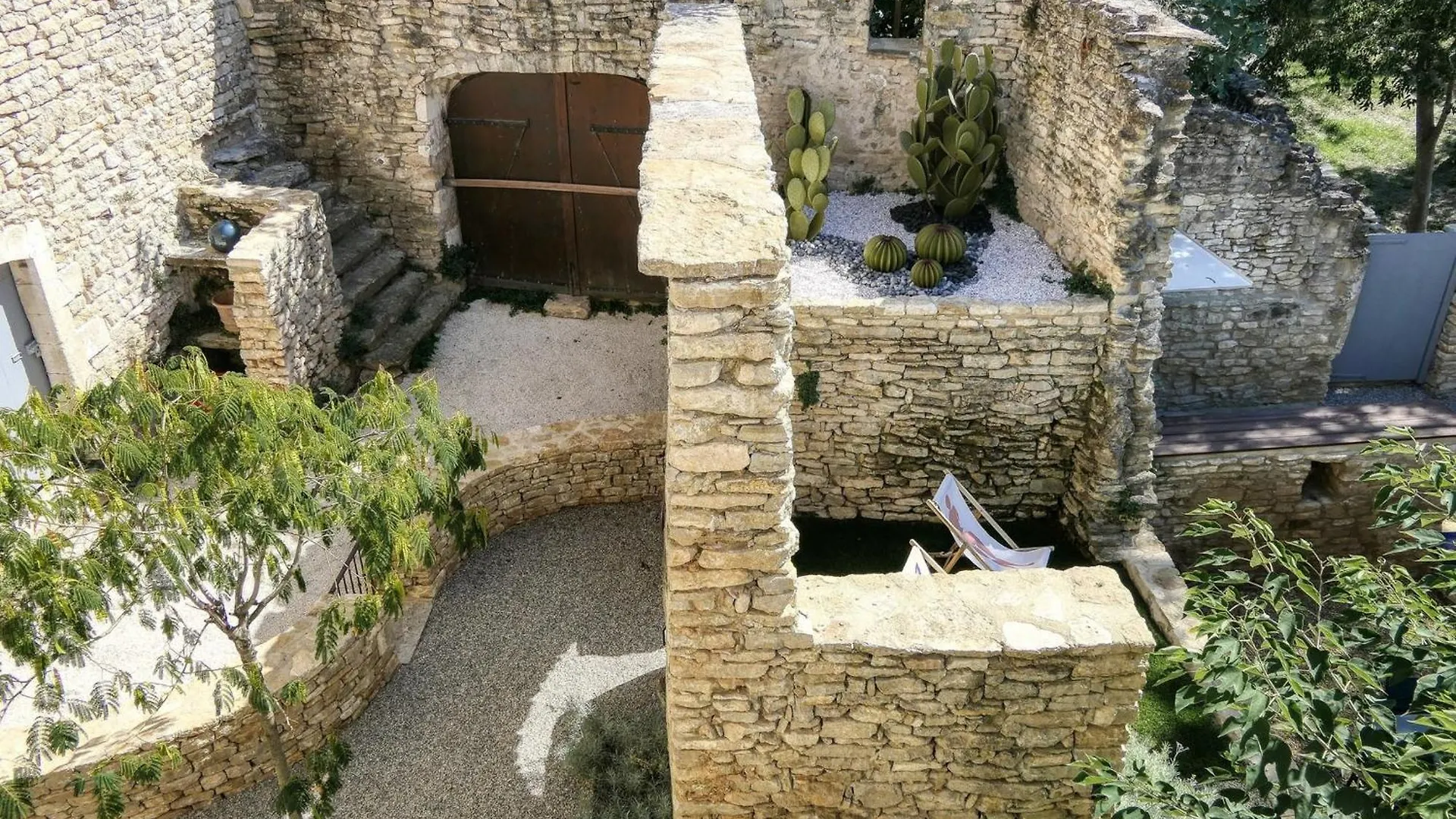 Gite Authentique Avec Piscine Privee, Climatisation, Wi-Fi Et Animaux Permis A Menerbes - Fr-1-708-84 France