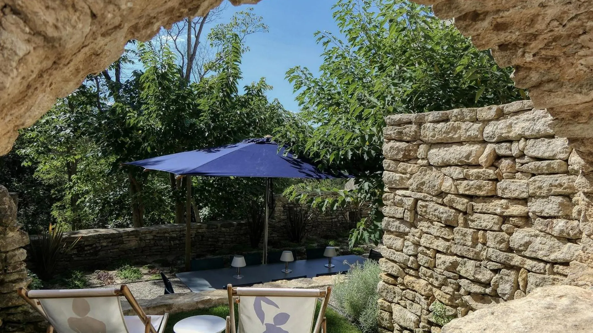 Gite Authentique Avec Piscine Privee, Climatisation, Wi-Fi Et Animaux Permis A Menerbes - Fr-1-708-84