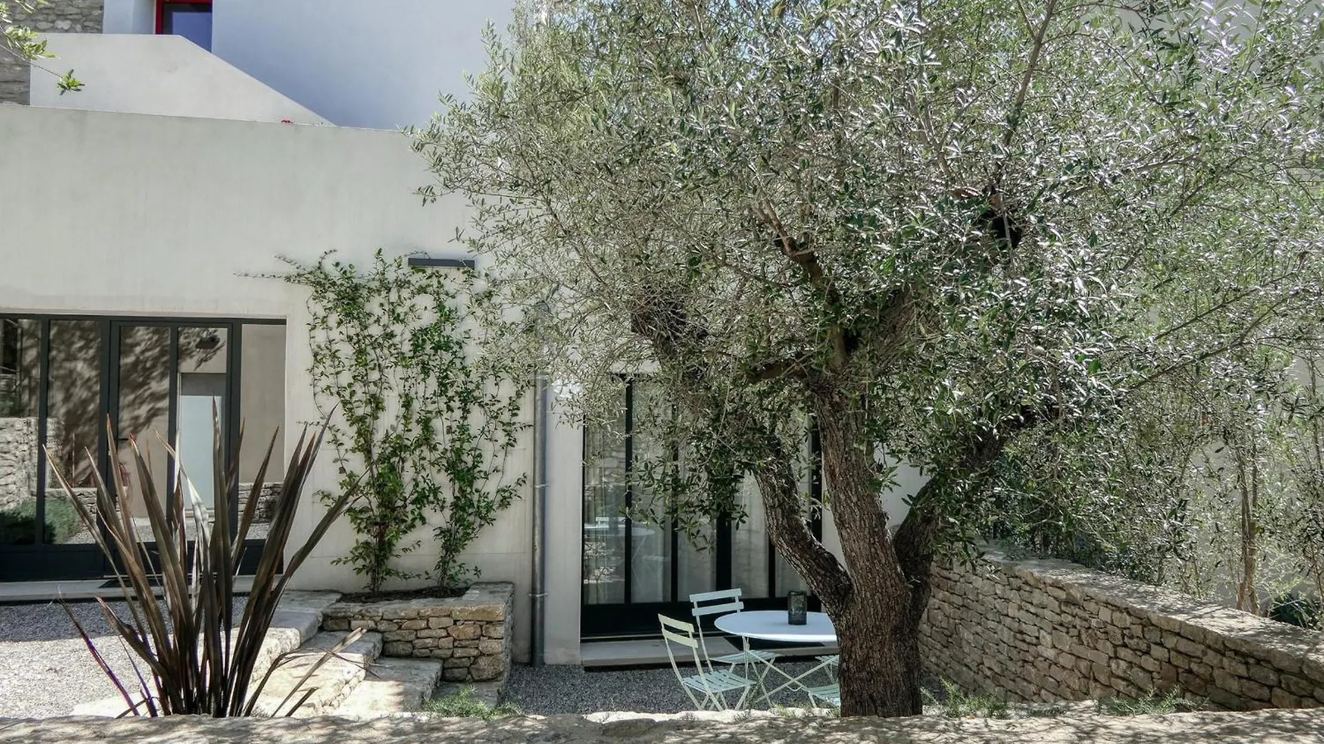 Gite Authentique Avec Piscine Privee, Climatisation, Wi-Fi Et Animaux Permis A Menerbes - Fr-1-708-84 0*,  France