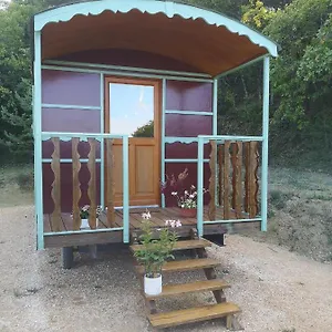  Séjour à la campagne La Carriole Dans Le Jardin